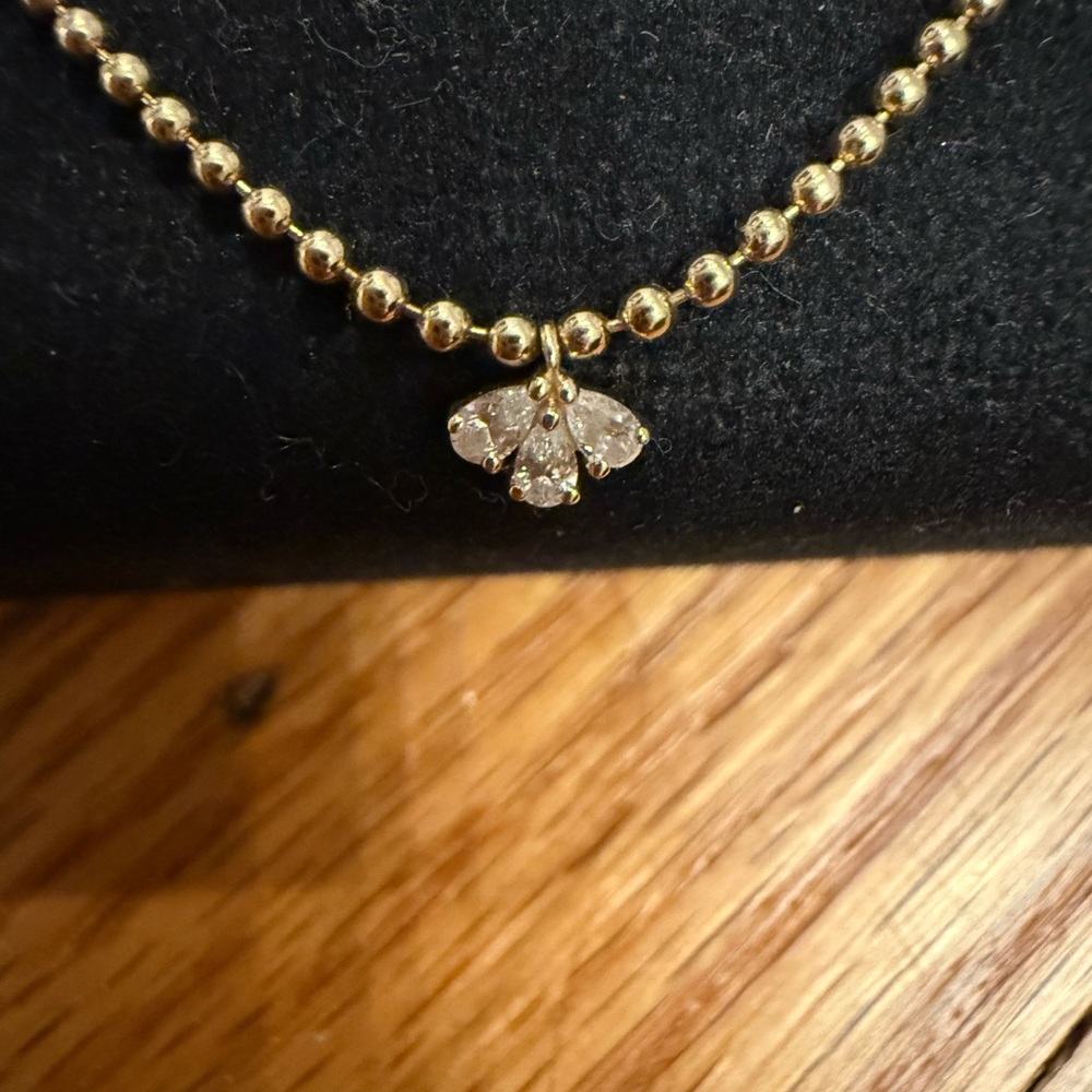 Diamond Clover Station Necklace – 14K Yellow Gold – Approx. 0.20 TCW - Picture 3 of 8